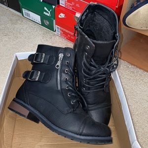 Black combat style boots women’s size 6.5